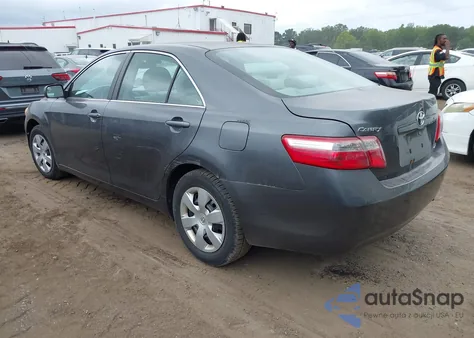 2007 Toyota Camry Le z USA, uszkodzony, nr VIN 4T1BE46K47U101776
